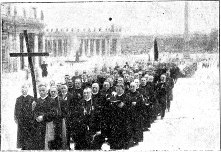 Procesja jubileuszowa u wejścia do Bazyliki św. Piotra