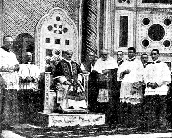 Pius XI, papież, na Lateranie